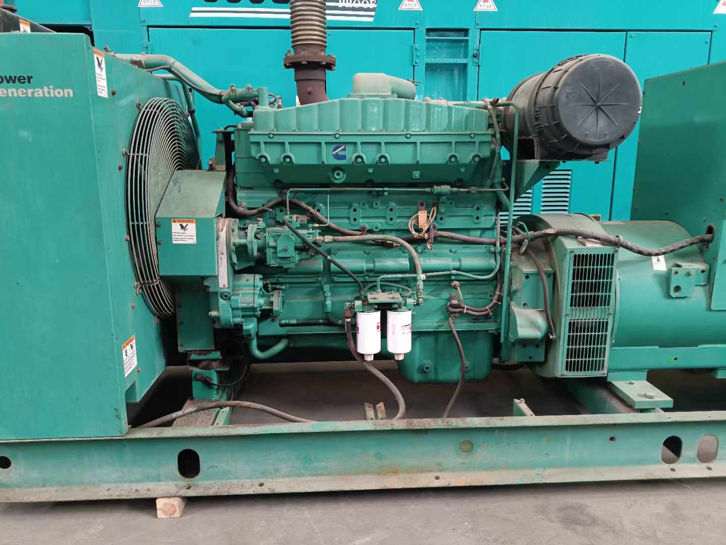 柞水过载会对 600kW 柴油发电机组造成哪些损害？