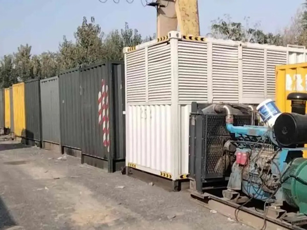 柞水200KW柴油发电机机组每小时油耗是多少？