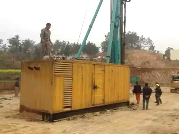 柞水如何判断水冷式机油散热器密封件是否需要更换？